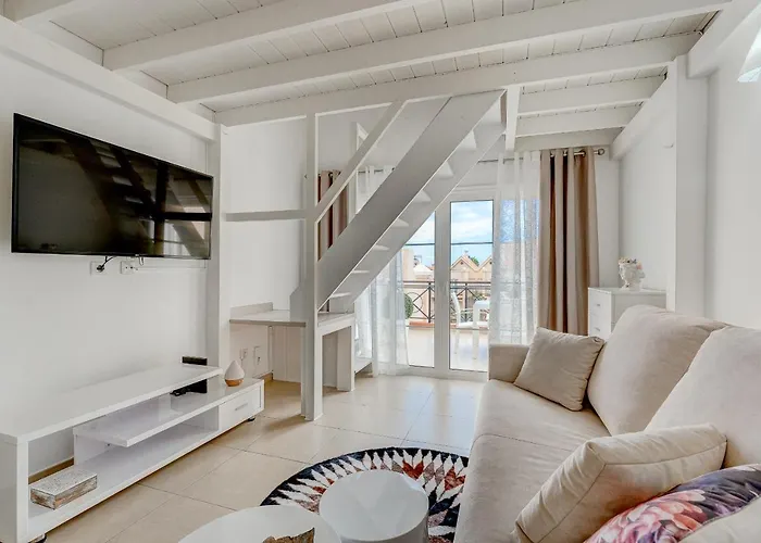 Yucca Park Apartment